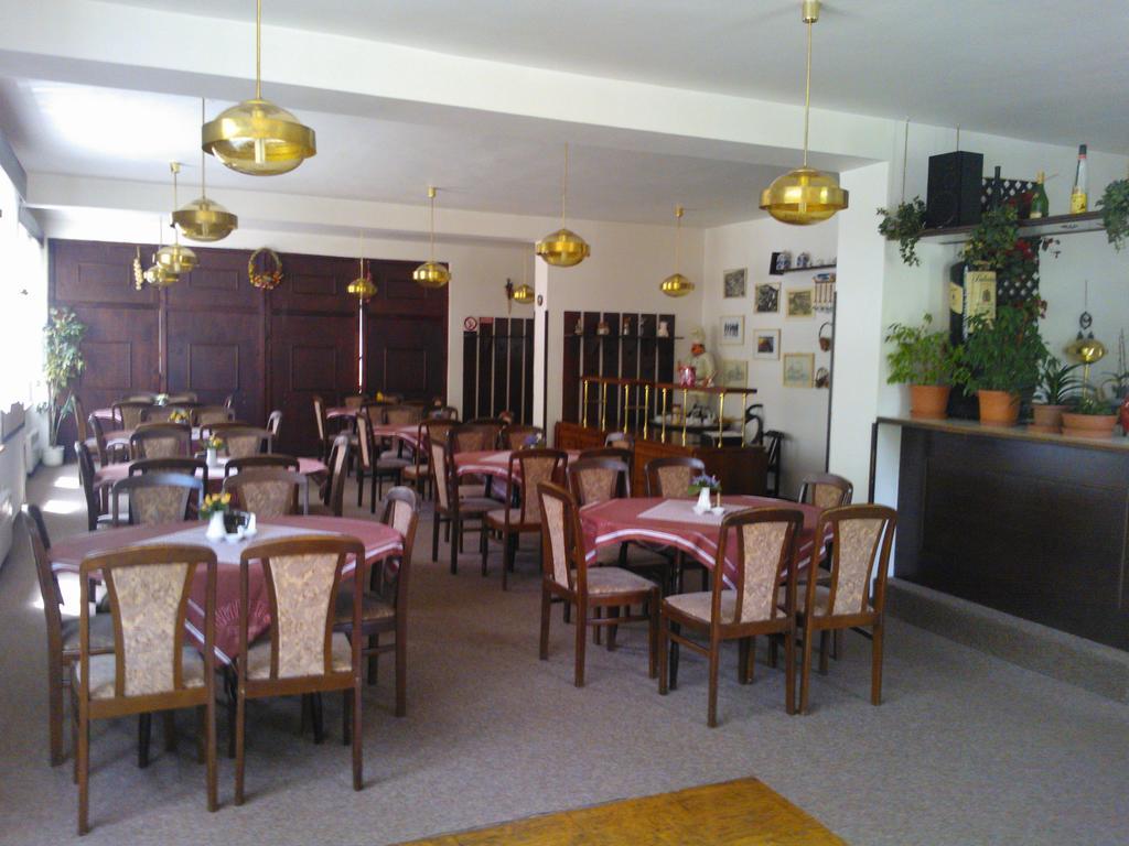 Hotel Hela Pec pod Snezkou Exterior foto